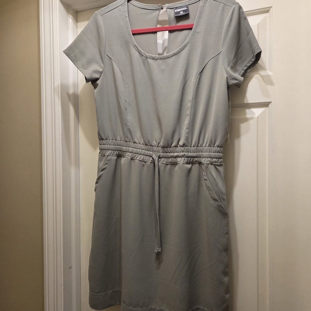 32 Degrees Light Gray Mini Dress with Short Sleeves